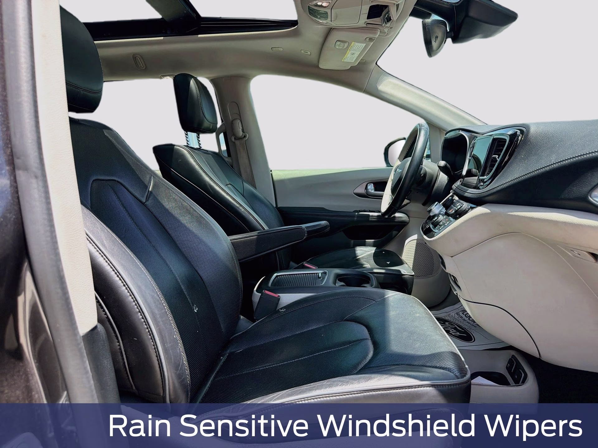 2018 Granite Crystal Metallic Clearcoat Chrysler Pacifica Limited FWD Van
