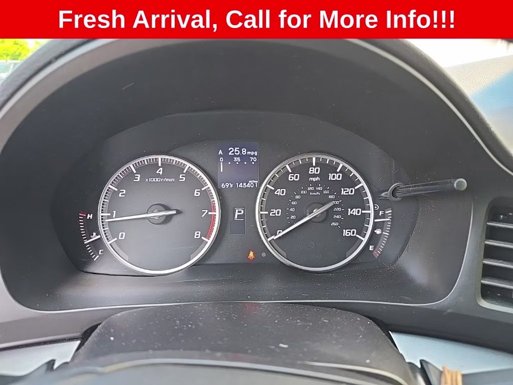 2013 Bellanova White Pearl Acura ILX 2.0L FWD Sedan