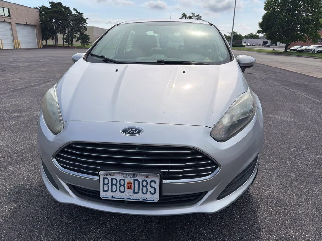 Used 2016 Ford Fiesta SE with VIN 3FADP4BJ2GM135942 for sale in Kansas City