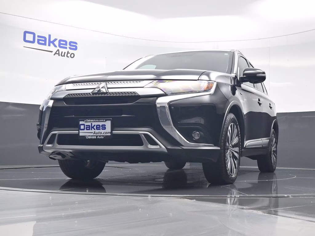 2019 Labrador Black Metallic Mitsubishi Outlander GT 4X4 SUV
