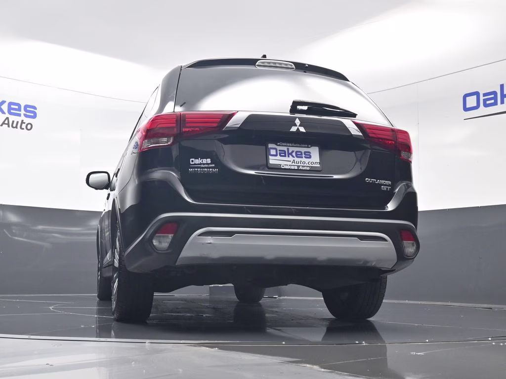 2019 Labrador Black Metallic Mitsubishi Outlander GT 4X4 SUV