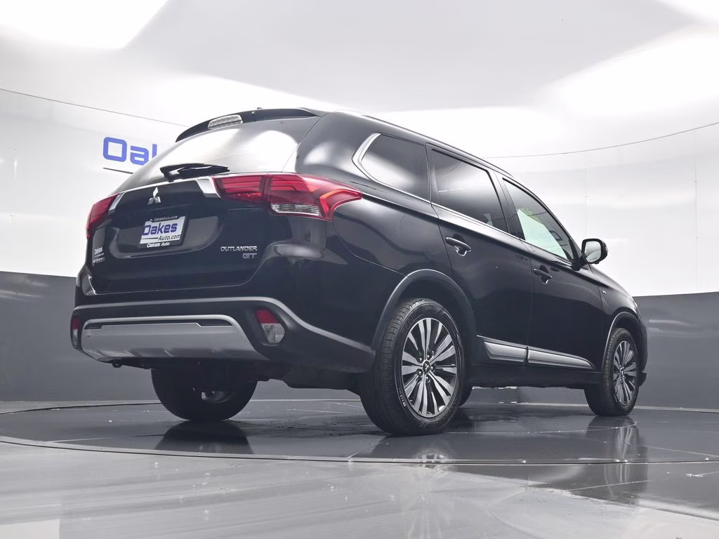 2019 Labrador Black Metallic Mitsubishi Outlander GT 4X4 SUV