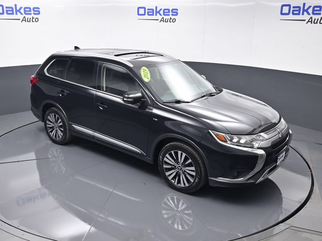 2019 Labrador Black Metallic Mitsubishi Outlander GT 4X4 SUV