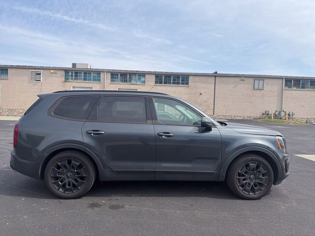 2022 Gravity Gray Kia Telluride EX AWD SUV
