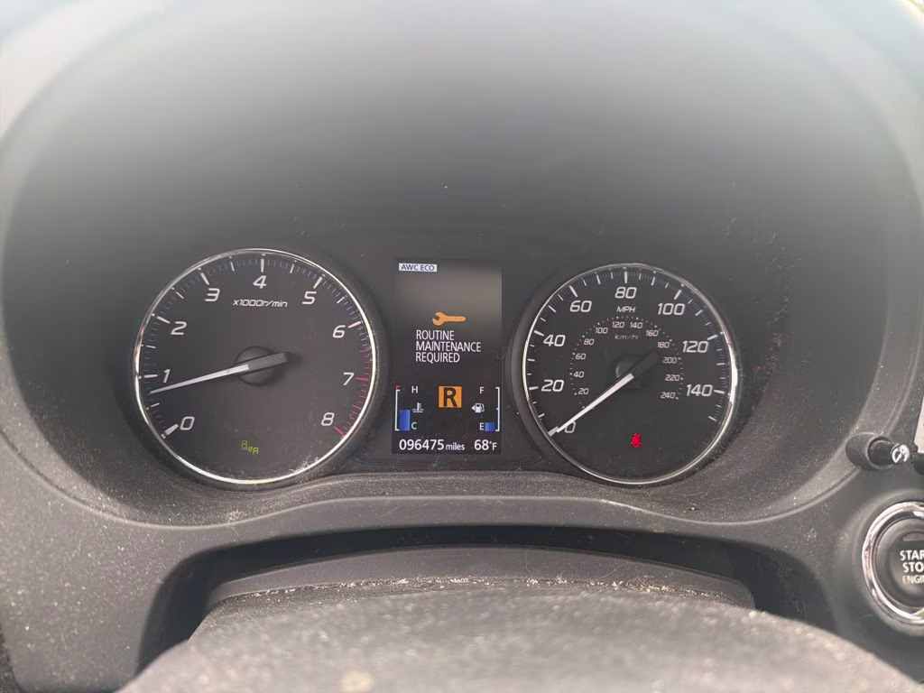 2019 Labrador Black Metallic Mitsubishi Outlander GT 4X4 SUV