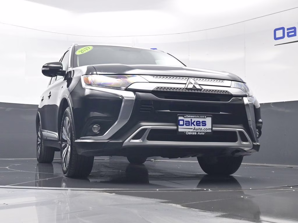 2019 Labrador Black Metallic Mitsubishi Outlander GT 4X4 SUV