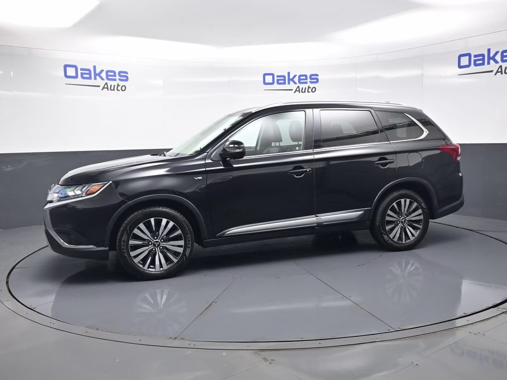 2019 Labrador Black Metallic Mitsubishi Outlander GT 4X4 SUV