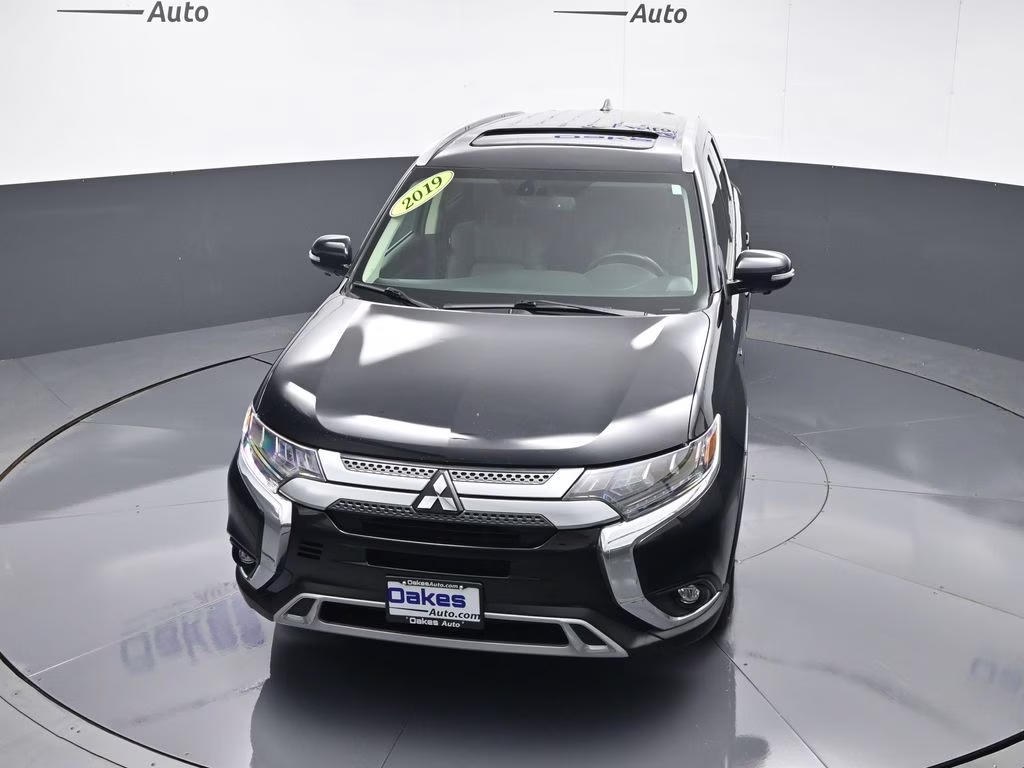2019 Labrador Black Metallic Mitsubishi Outlander GT 4X4 SUV