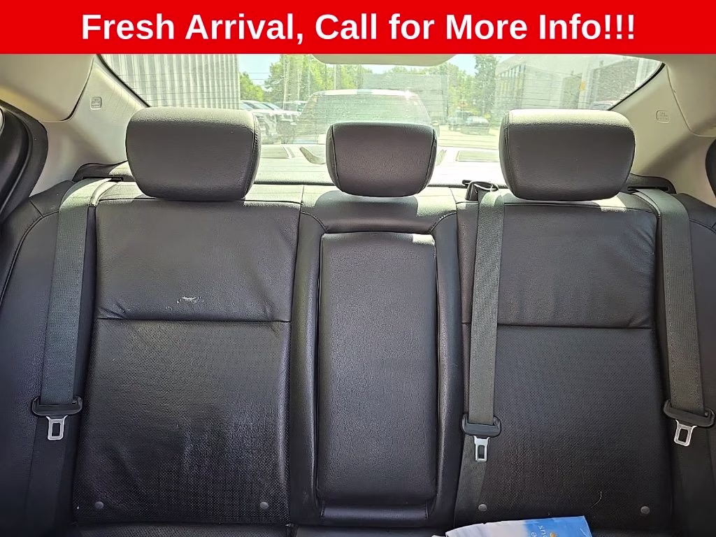 2013 Bellanova White Pearl Acura ILX 2.0L FWD Sedan