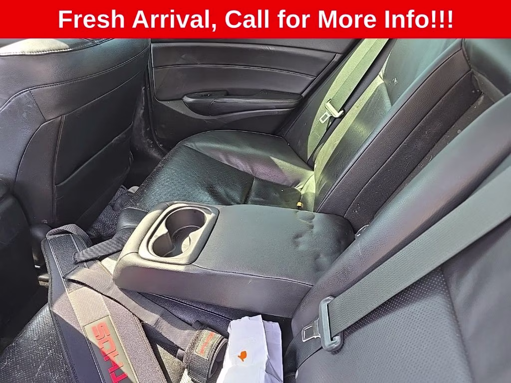 2013 Bellanova White Pearl Acura ILX 2.0L FWD Sedan