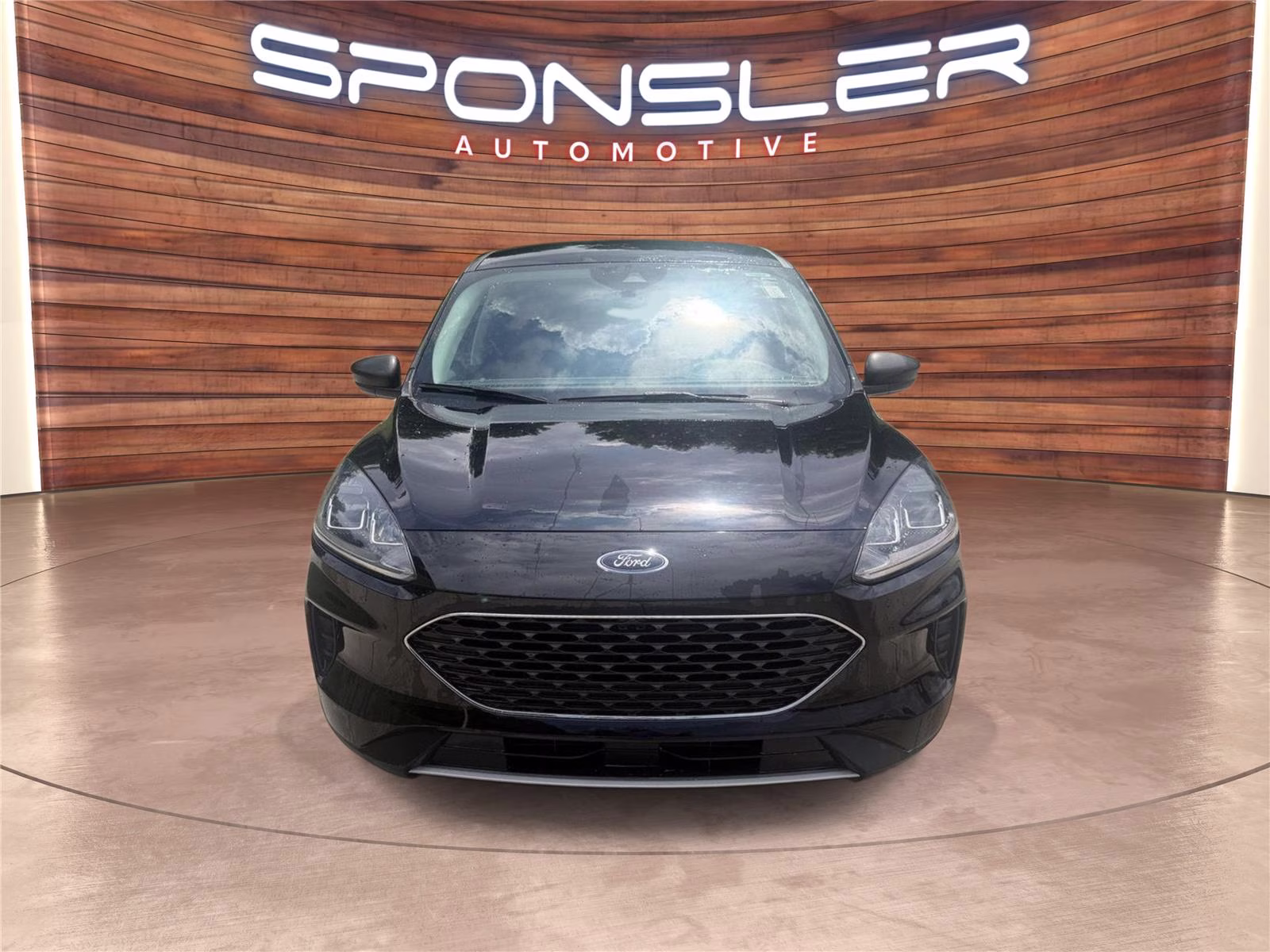 2022 Agate Black Ford Escape SE FWD SUV