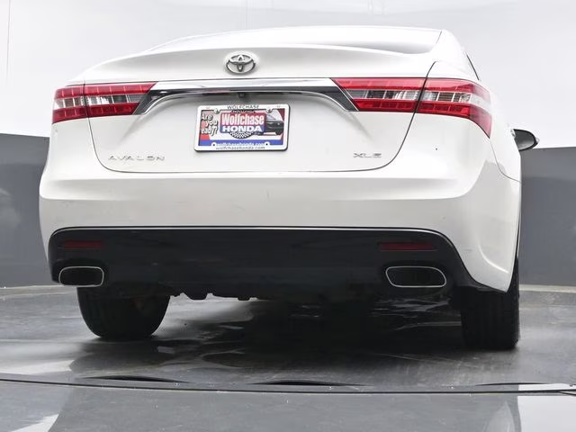 2014 Blizzard Pearl Toyota Avalon XLE Premium FWD Sedan