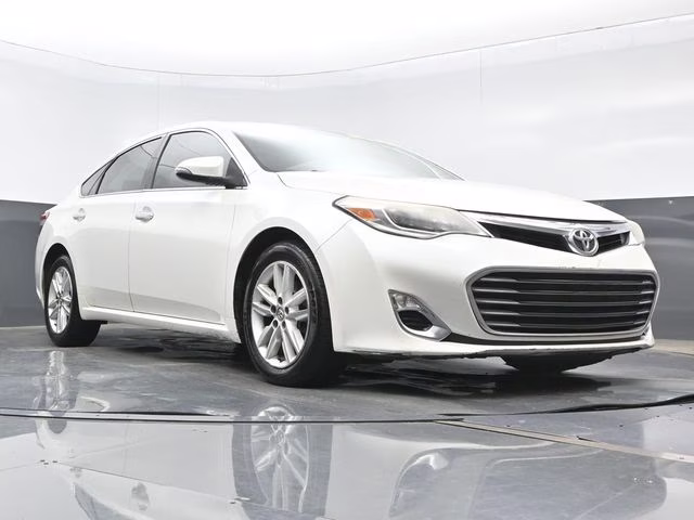 2014 Blizzard Pearl Toyota Avalon XLE Premium FWD Sedan