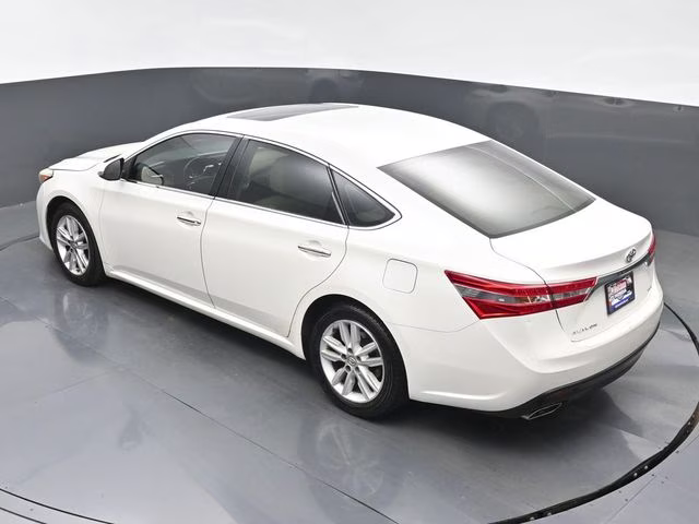 2014 Blizzard Pearl Toyota Avalon XLE Premium FWD Sedan