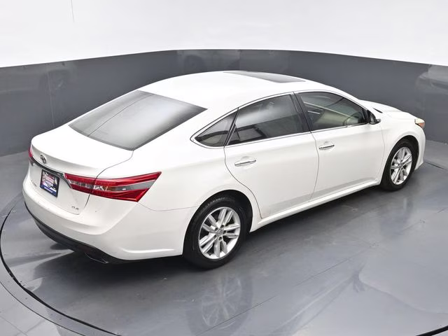 2014 Blizzard Pearl Toyota Avalon XLE Premium FWD Sedan