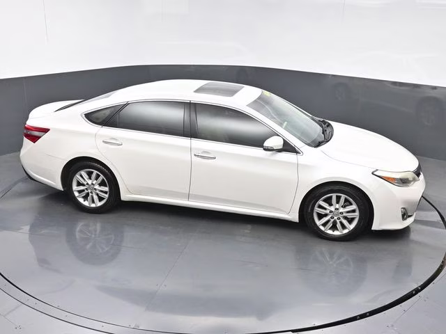 2014 Blizzard Pearl Toyota Avalon XLE Premium FWD Sedan