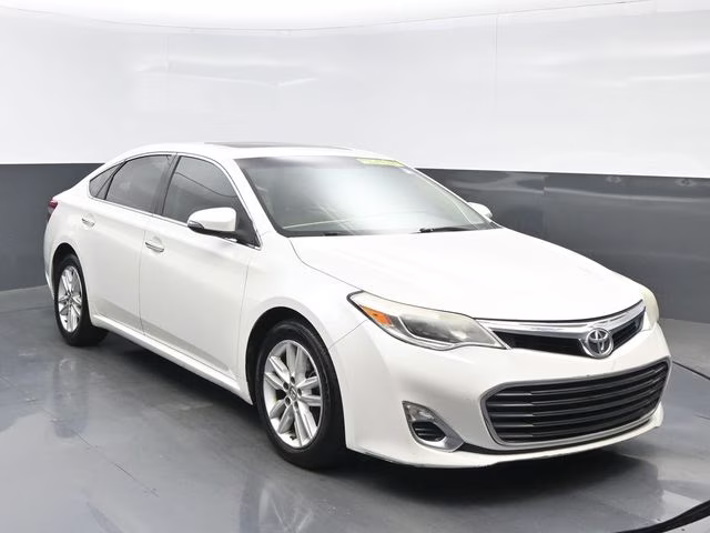 2014 Blizzard Pearl Toyota Avalon XLE Premium FWD Sedan
