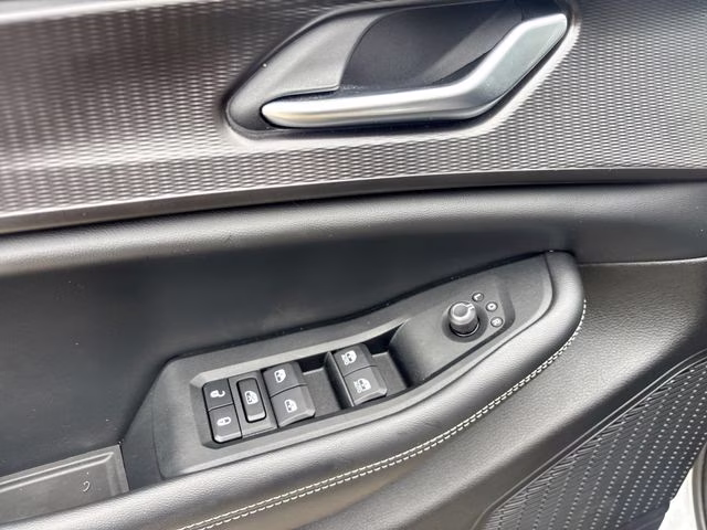 2023 Silver Jeep Grand Cherokee L Altitude 4X4 SUV