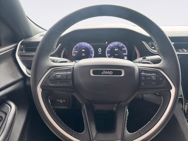 2023 Silver Jeep Grand Cherokee L Altitude 4X4 SUV