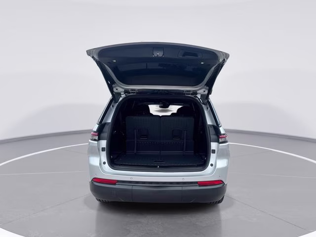 2023 Silver Jeep Grand Cherokee L Altitude 4X4 SUV