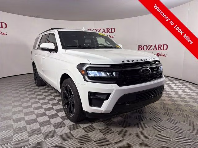 2023 Ford Expedition Limited's photo