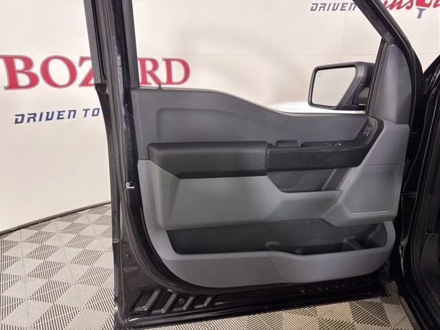 2025 Black Metallic Ford F-150 XL 4X4 Truck