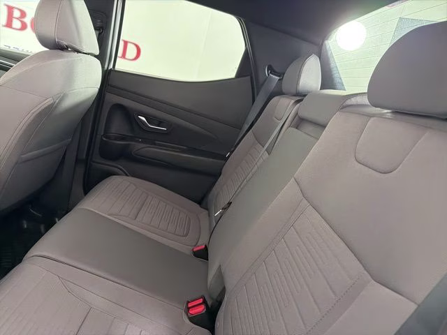 2024 White Hyundai Santa Cruz SEL FWD Truck