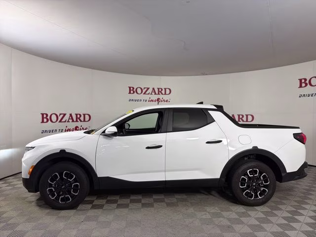 2024 White Hyundai Santa Cruz SEL FWD Truck