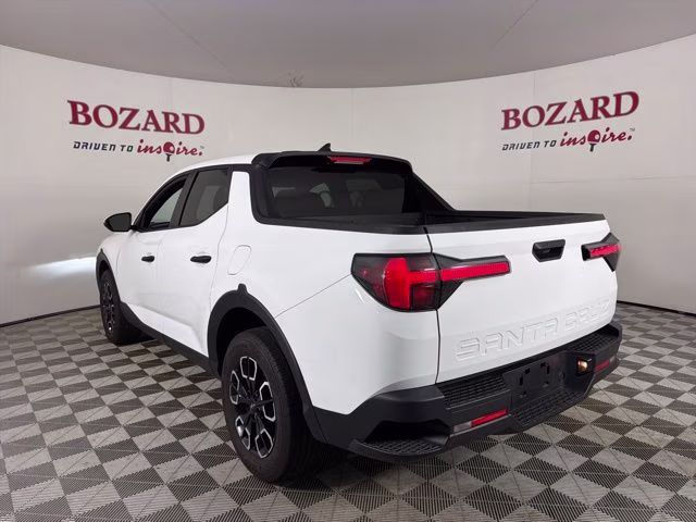 2024 White Hyundai Santa Cruz SEL FWD Truck