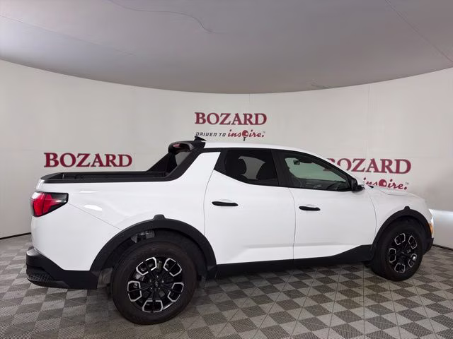 2024 White Hyundai Santa Cruz SEL FWD Truck