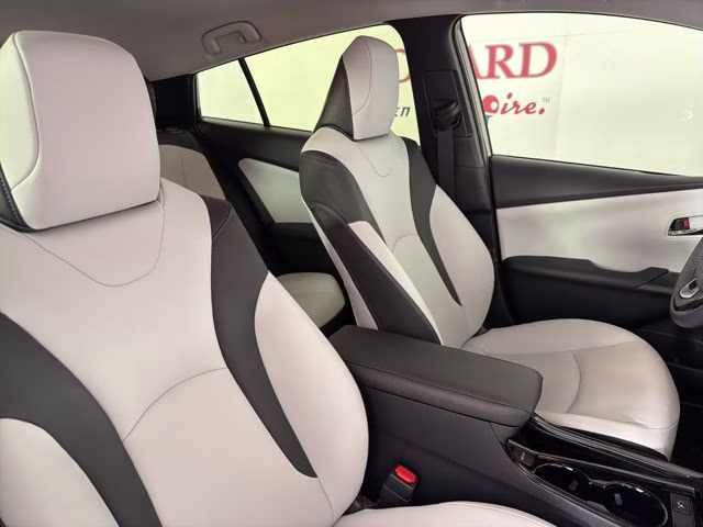 2022 Magnetic Gray Metallic Toyota Prius Limited FWD Hatchback
