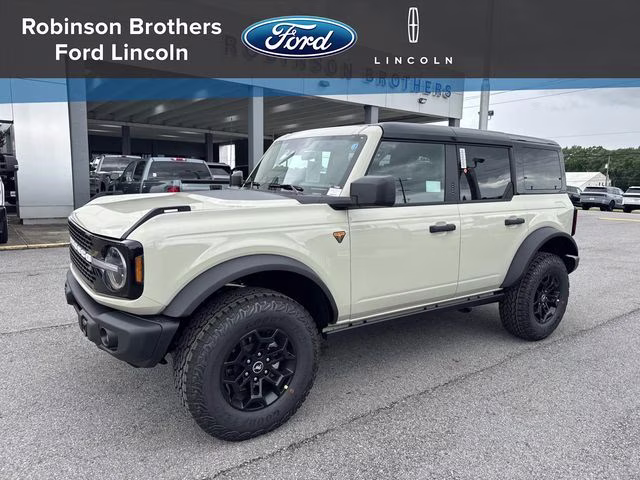 2026 Desert Sand Ford Bronco Badlands 4X4 SUV