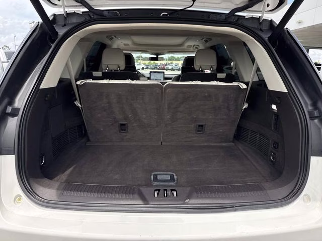 2021 White Lincoln Aviator Black Label AWD SUV
