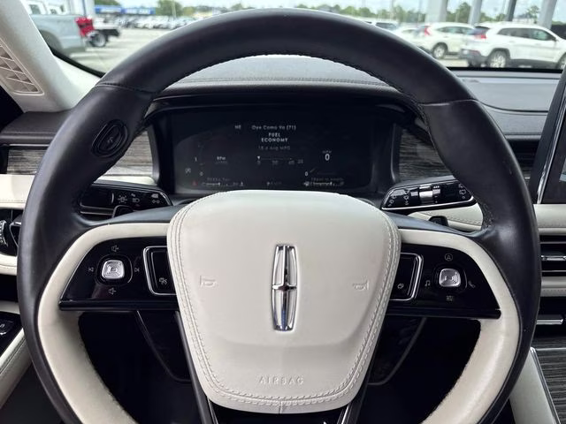 2021 White Lincoln Aviator Black Label AWD SUV