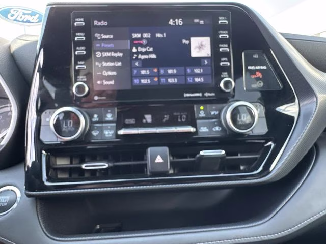 2022 Magnetic Gray Metallic Toyota Highlander XSE FWD SUV