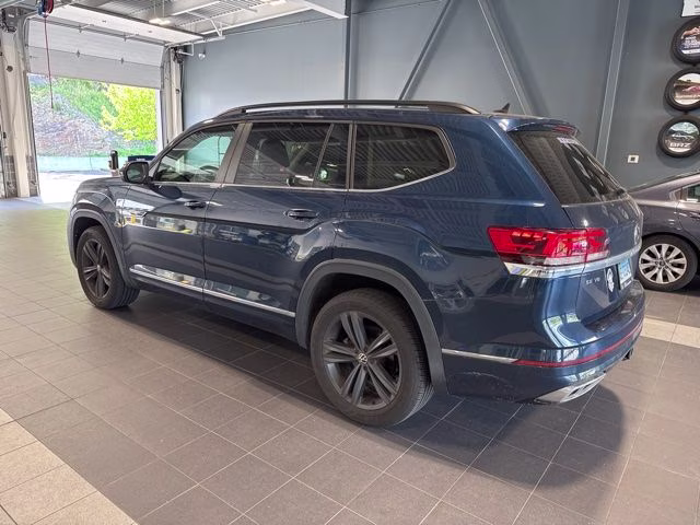 2021 Blue Volkswagen Atlas 3.6L V6 SE w/Technology R-Line AWD SUV