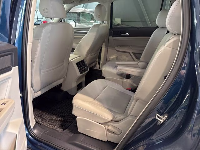 2021 Blue Volkswagen Atlas 3.6L V6 SE w/Technology R-Line AWD SUV