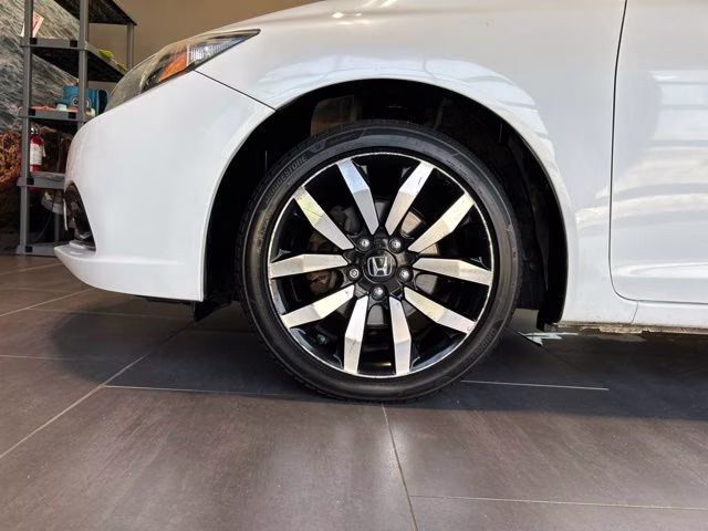 2014 White Orchid Pearl Honda Civic EX-L FWD Sedan