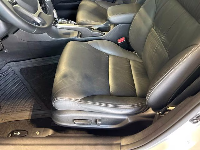 2014 White Orchid Pearl Honda Civic EX-L FWD Sedan