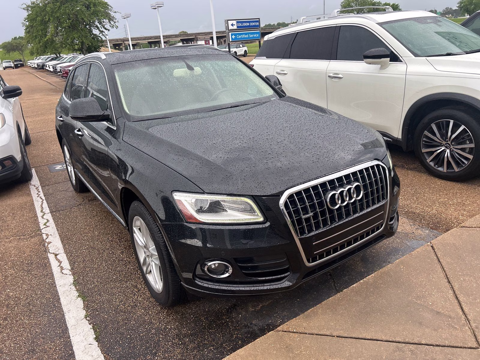 2017 Black Audi Q5 2.0T Premium AWD SUV