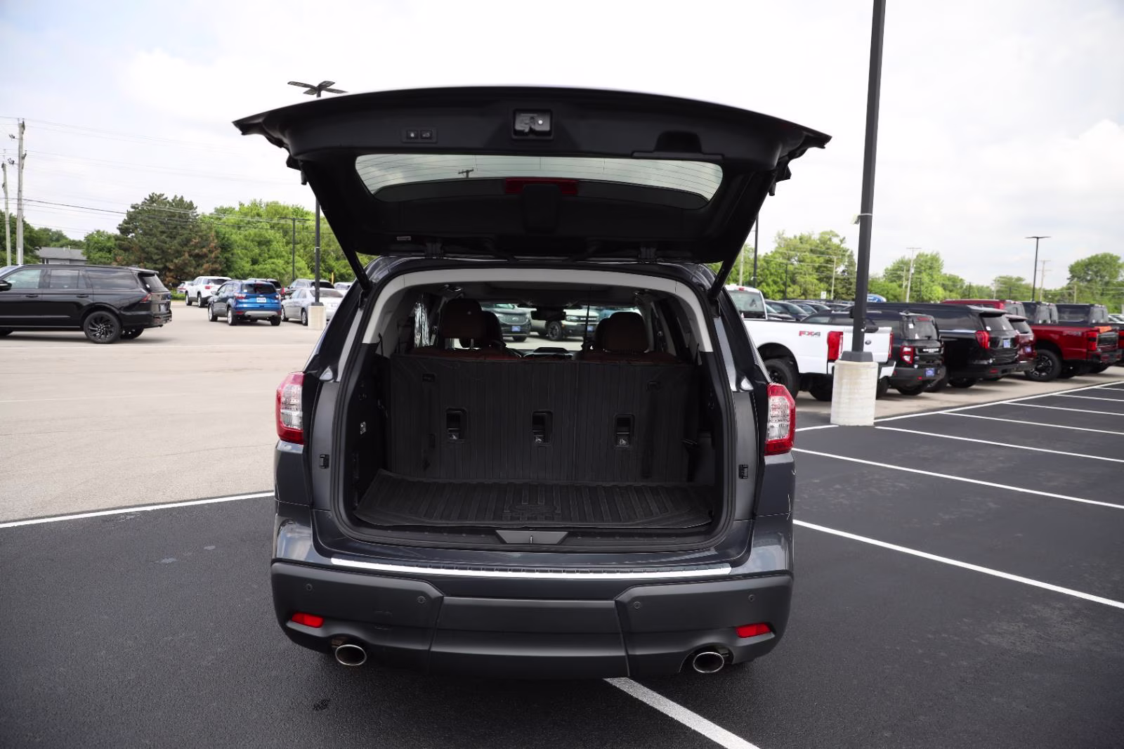 2023 Magnetite Gray Metallic Subaru Ascent Touring AWD SUV