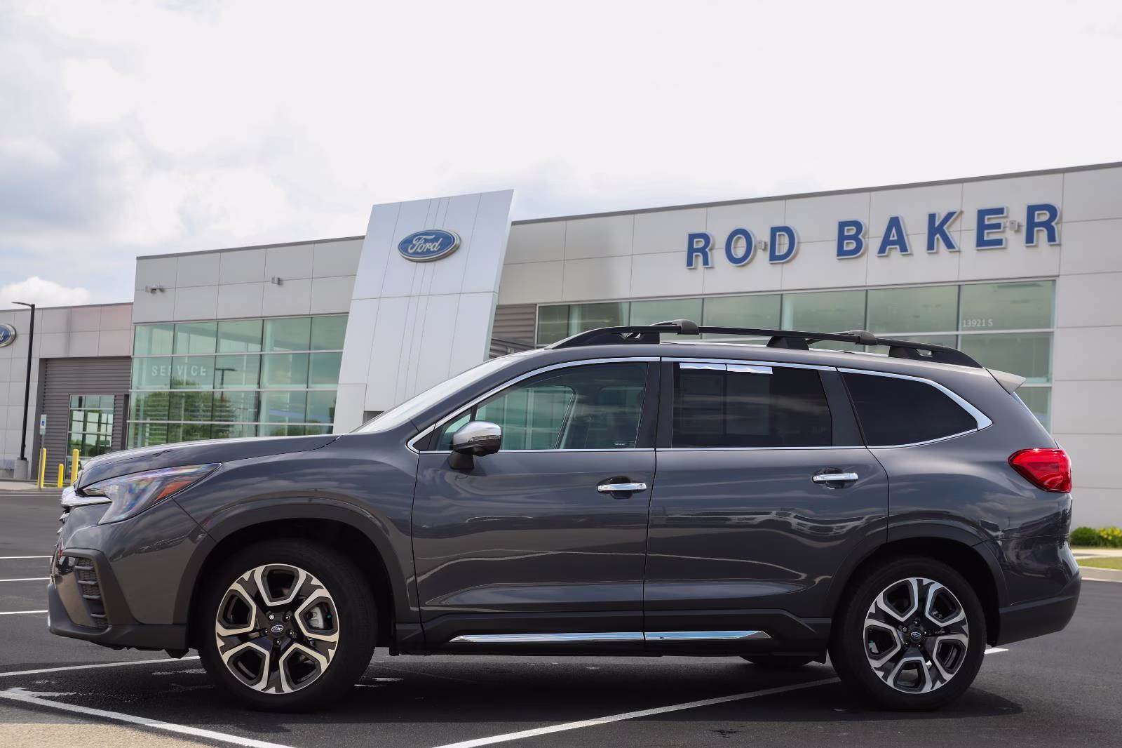 2023 Magnetite Gray Metallic Subaru Ascent Touring AWD SUV