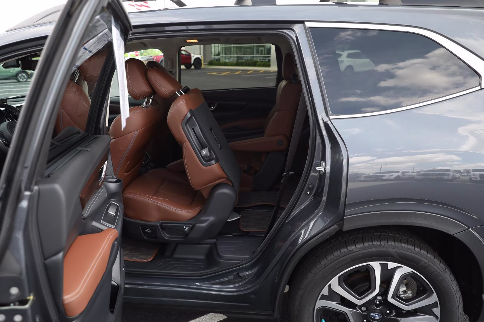 2023 Magnetite Gray Metallic Subaru Ascent Touring AWD SUV