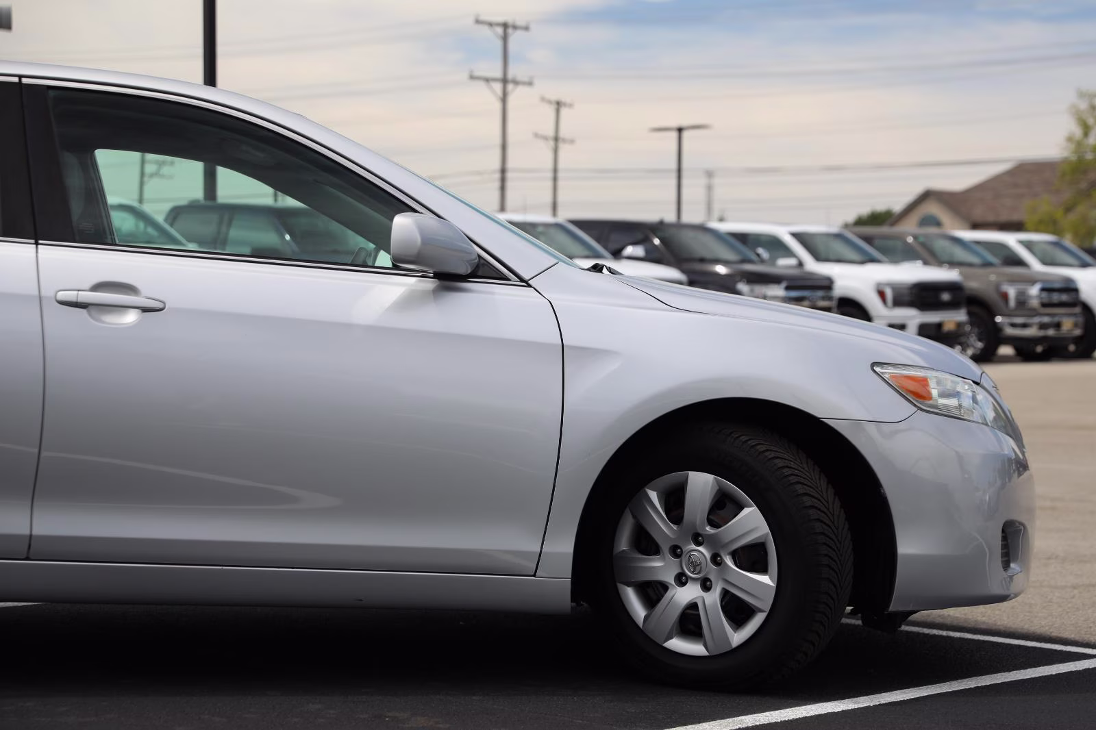 2010 Classic Silver Metallic Toyota Camry LE FWD Sedan