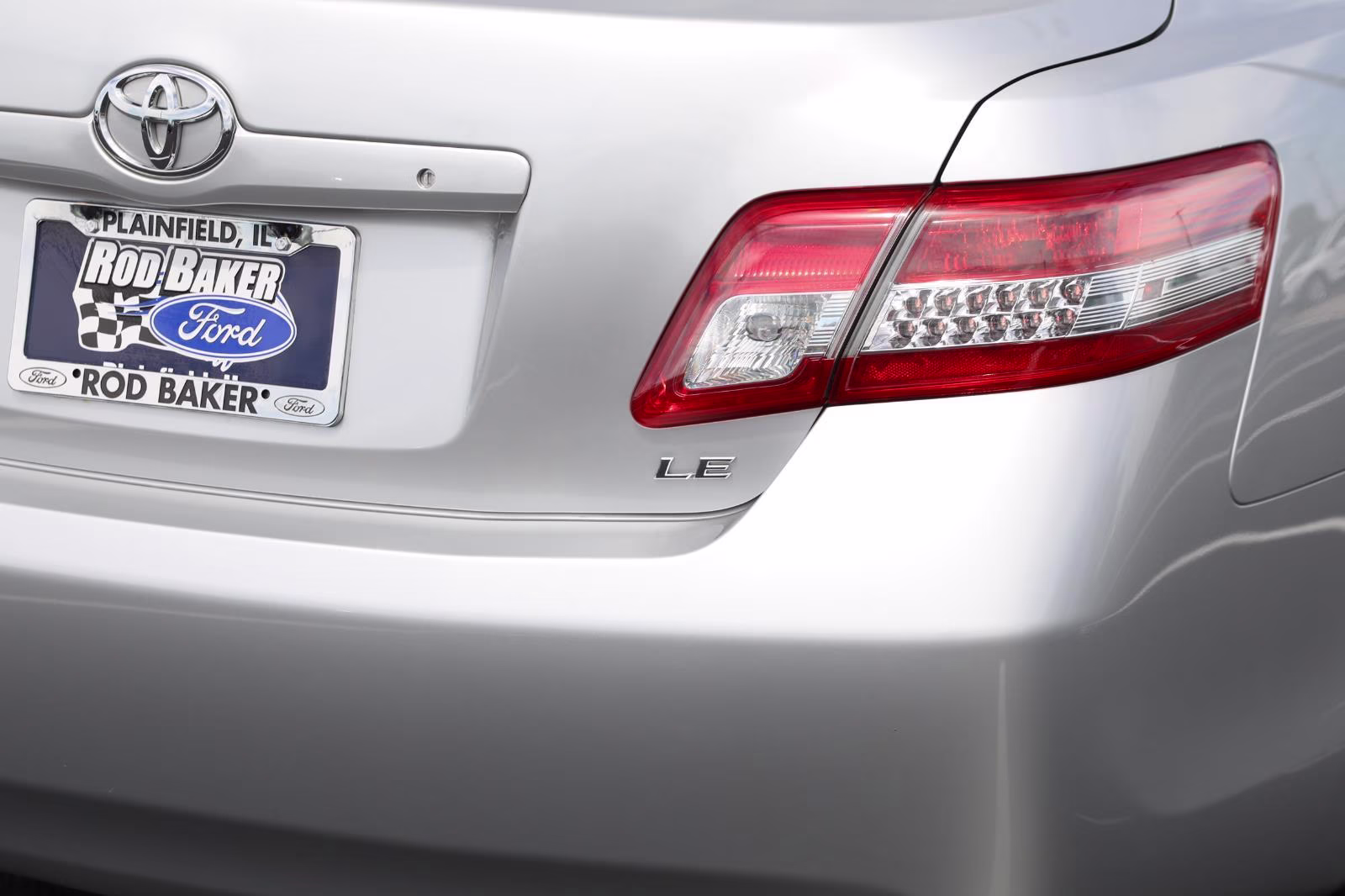 2010 Classic Silver Metallic Toyota Camry LE FWD Sedan