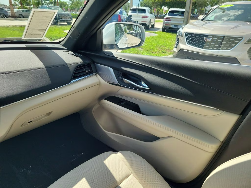 2024 Crystal White Tricoat Cadillac CT4 Premium Luxury RWD Sedan