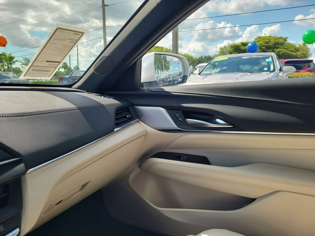 2024 Crystal White Tricoat Cadillac CT4 Premium Luxury RWD Sedan