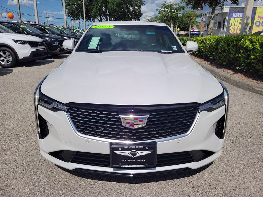 2024 Crystal White Tricoat Cadillac CT4 Premium Luxury RWD Sedan