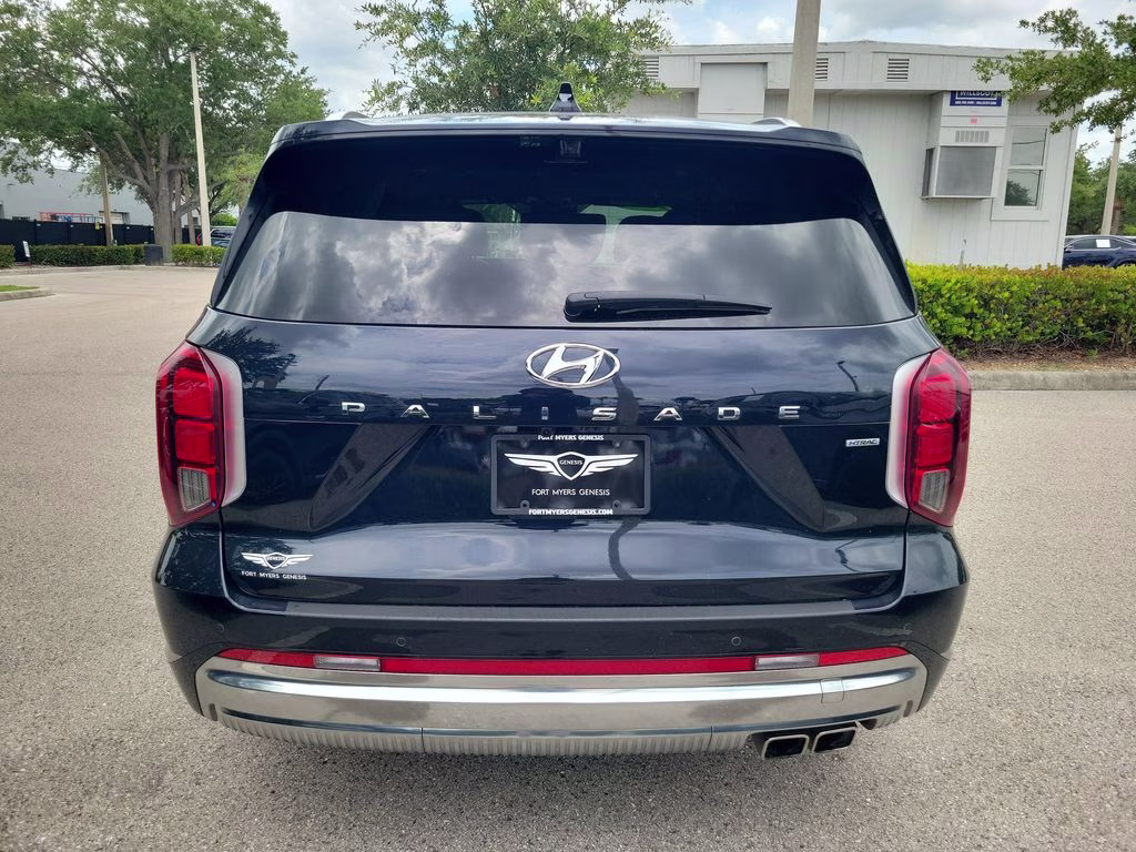 2023 Moonlight Cloud Hyundai Palisade Calligraphy AWD SUV
