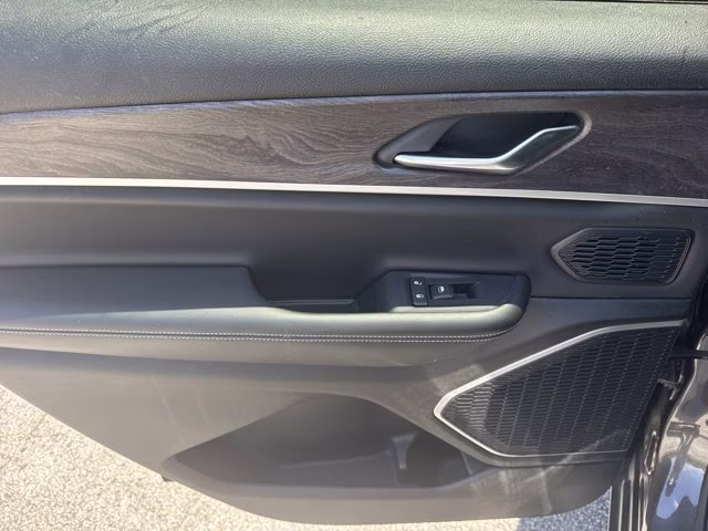 2022 Baltic Gray Metallic Clearcoat Jeep Grand Cherokee L Limited RWD SUV